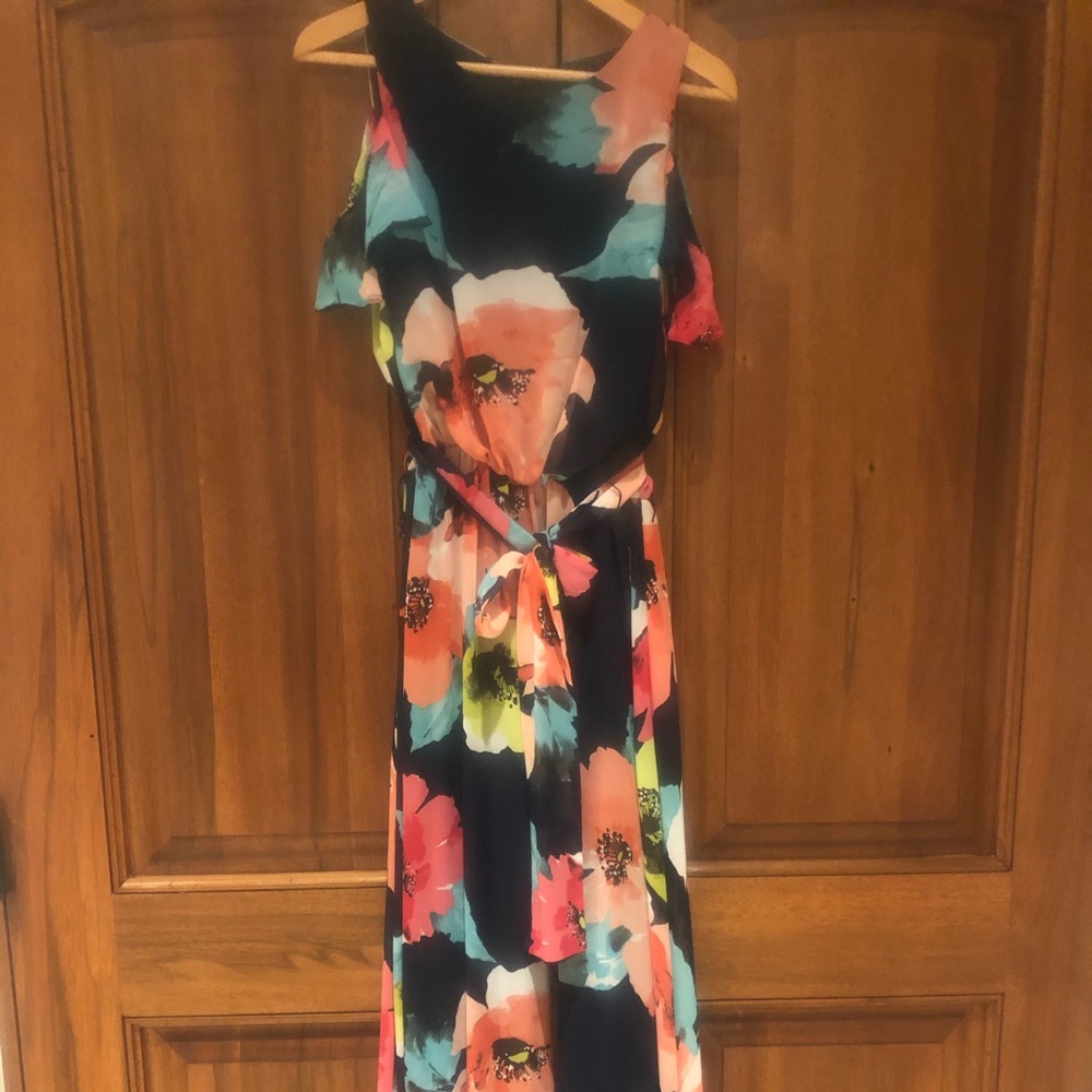 Long summery vince camuto dress